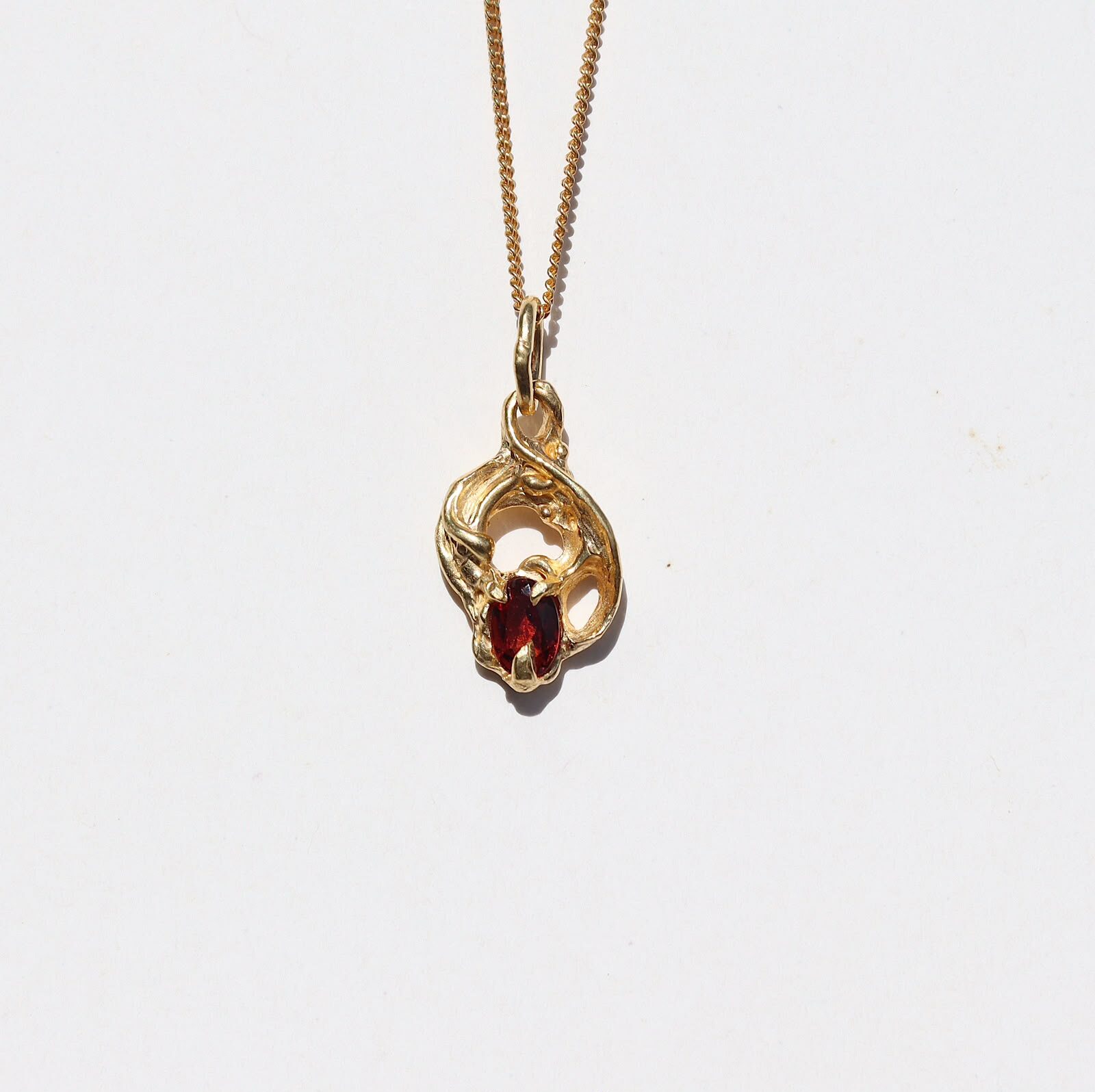 Agni Necklace with garnet stone
