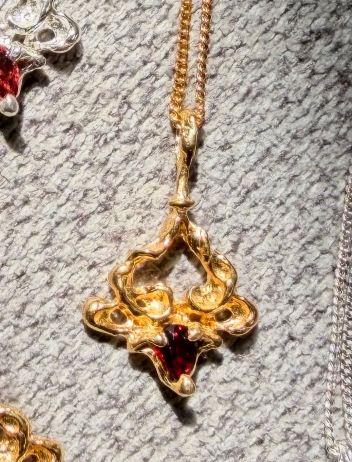 Harmonia Necklace with red garnet